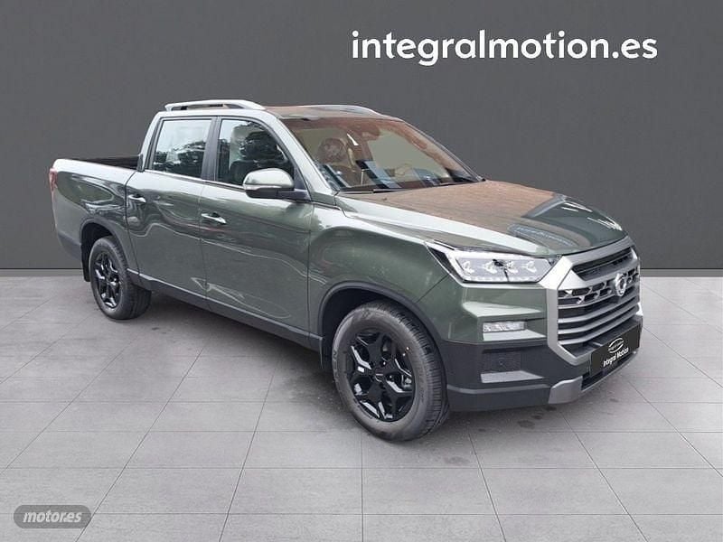 Nuevo Ssangyong (KGM) Musso Limited 202 CV (148 kW) 2025 Verde Recogida