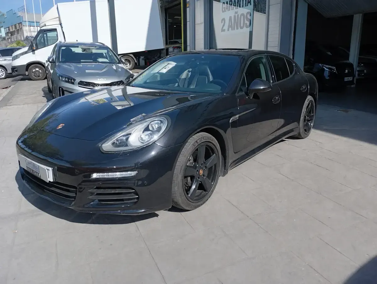 Usado Porsche Panamera Diesel 300 CV (220 kW) 2014 Negro Utilitario
