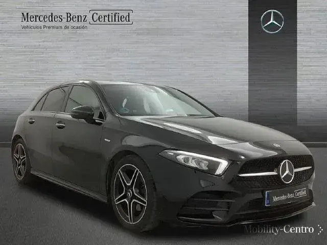 Usado Mercedes A200 163 CV (119 kW) 2021 Negro noche