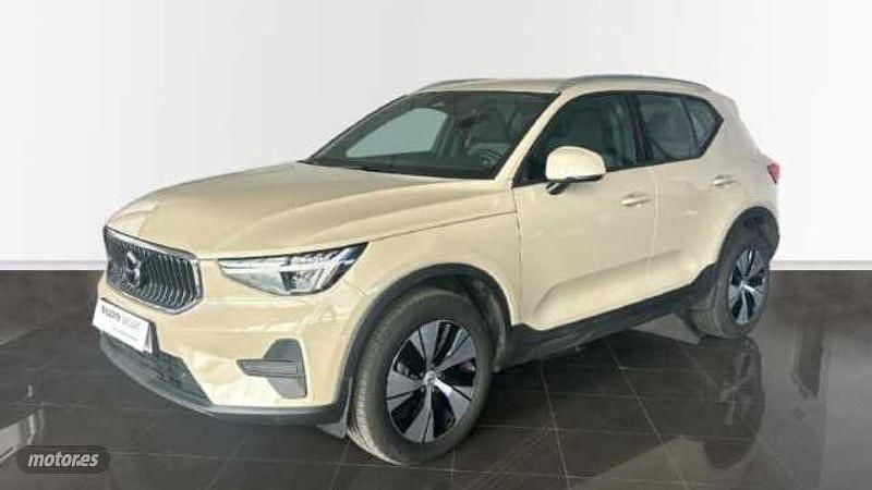 Beige Usado 2024 Volvo XC40 Core SUV | 34.600 € (Super precio) - Imagen 1/4