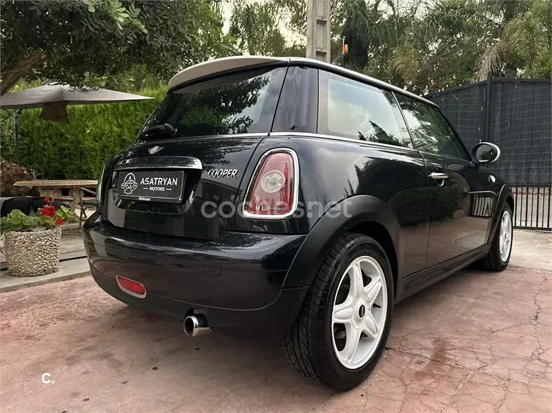 Usado Mini Cooper 120 CV (88 kW) 2007 Negro Utilitario