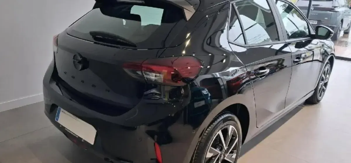 Nuevo Opel Corsa Edition 101 CV (74 kW) 2026 Karbon black Utilitario