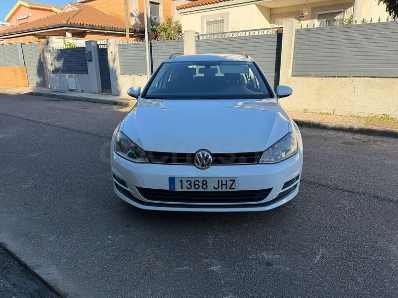 Usado VW Golf VII Advance 110 CV (80 kW) 2015 Blanco Familiar