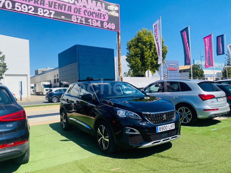 Negro Usado 2020 Peugeot 3008 Active SUV | 16.999 € (Un poco caro) - Imagen 1/4