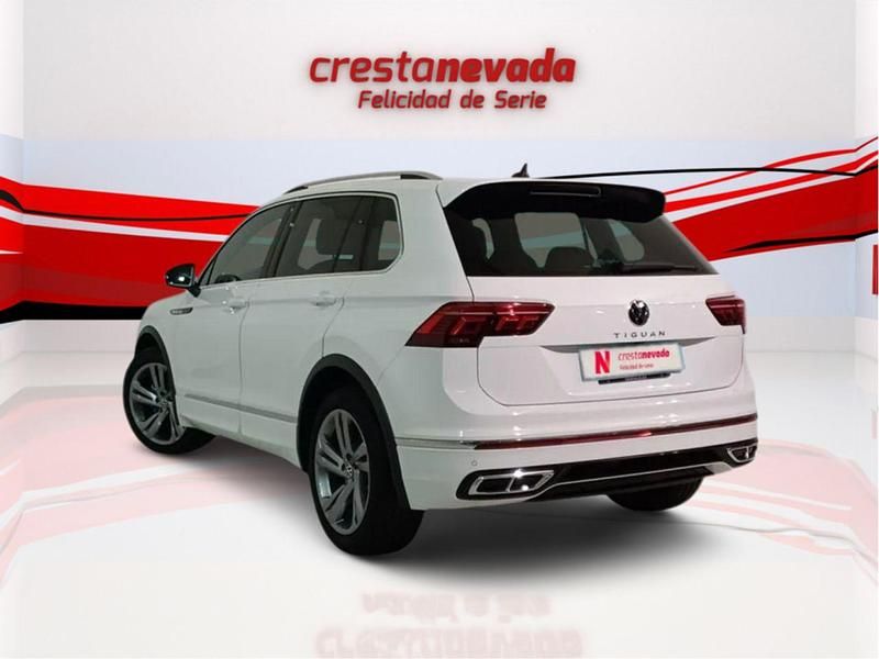 Usado VW Tiguan R-line 150 CV (110 kW) 2023 Blanco SUV