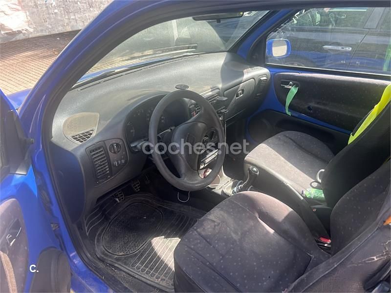 Usado Seat Arosa Stella 75 CV (55 kW) 1999 Azul Utilitario
