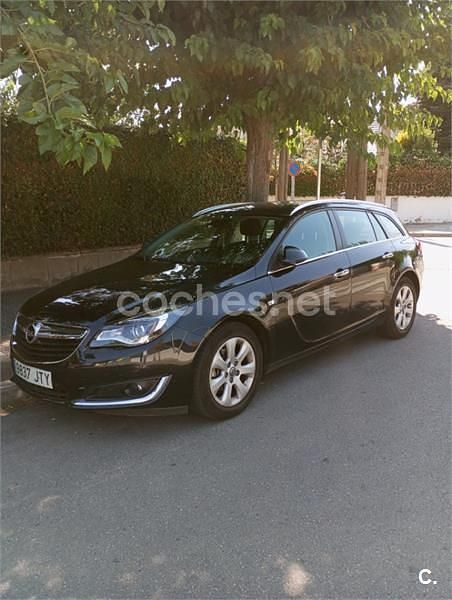 Usado Opel Insignia Selective 136 CV (100 kW) 2016 Negro Familiar
