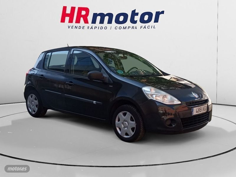 Negro Usado 2011 Renault Clio II | 5990 € (Precio justo) - Imagen 1/4