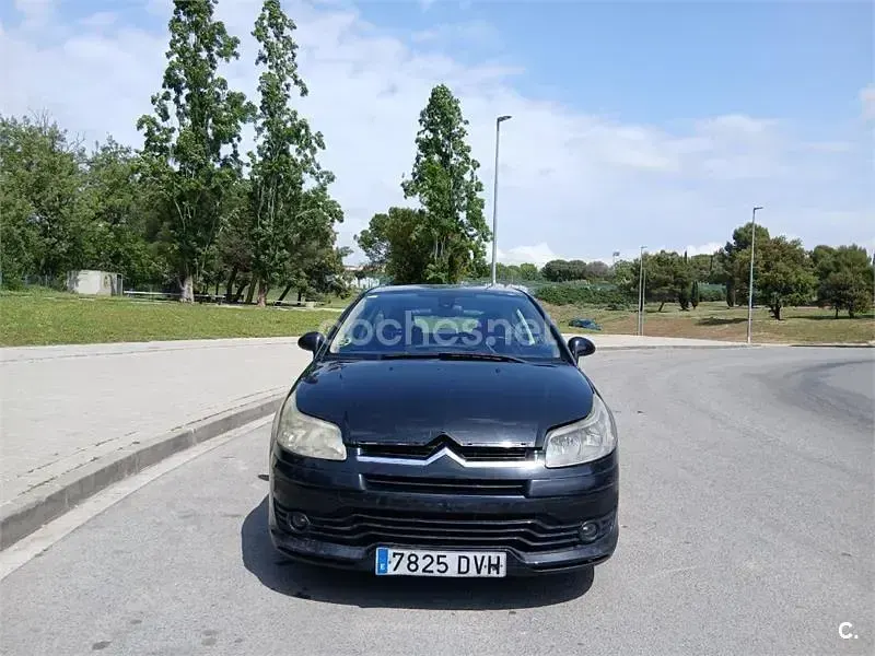 Używany Citroën C4 110 KM (80 kW) 2006 Czarny Sedan/Limuzyna