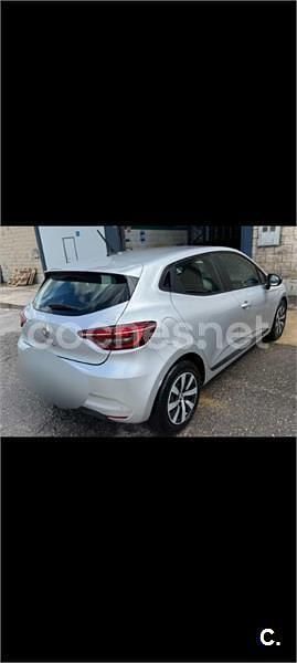 Usado Renault Clio V Techno 90 CV (66 kW) 2023 Gris / plata Berlina