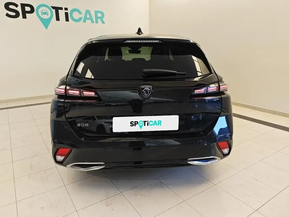 Begagnad Peugeot 308 SW Allure 131 HK (96 kW) 2024 Svart Kombi