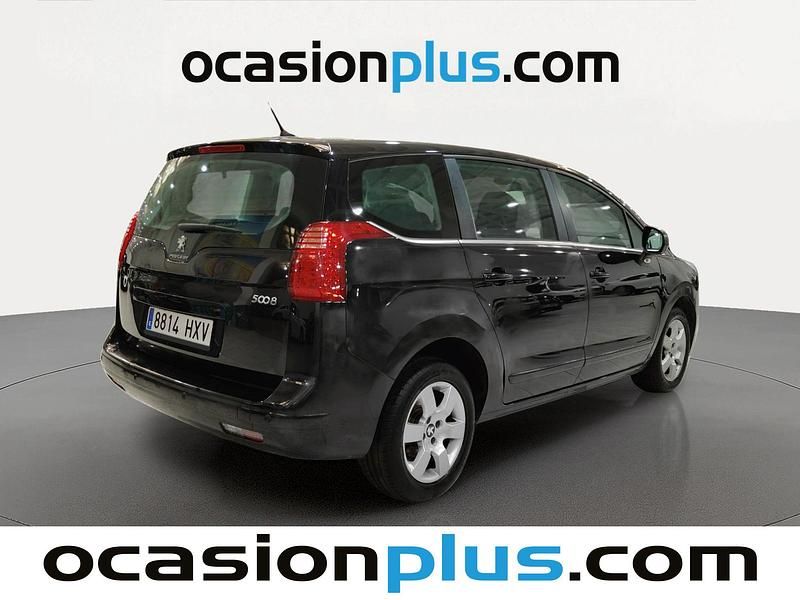 Usado Peugeot 5008 Active 115 CV (84 kW) 2014 Negro Monovolumen