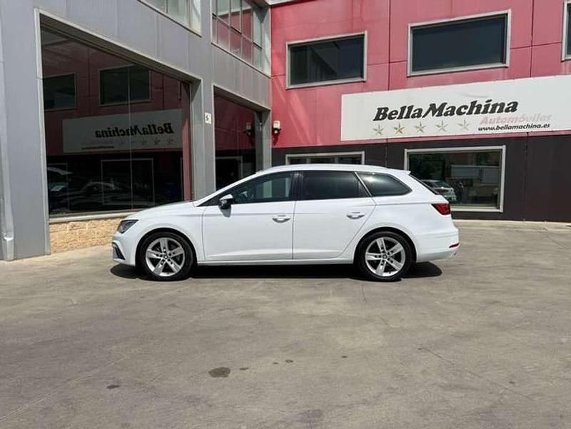 Usado Seat Leon ST FR 151 CV (111 kW) 2020 Blanco Familiar