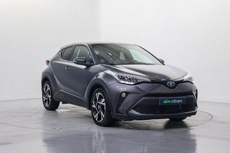 Usado Toyota C-HR Advance 140 CV (102 kW) 2023 Gris / plata SUV