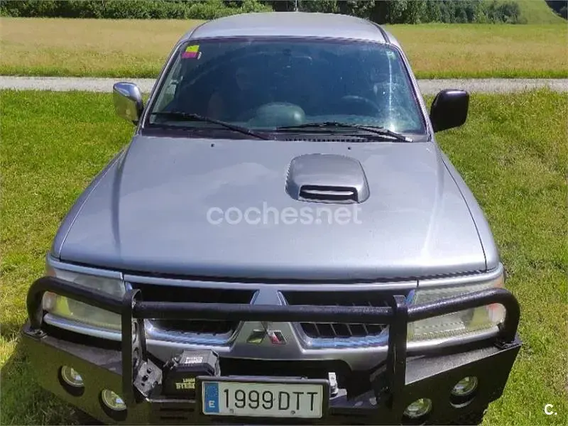 Usado Mitsubishi Montero 133 CV (97 kW) 2005 Gris / plata SUV