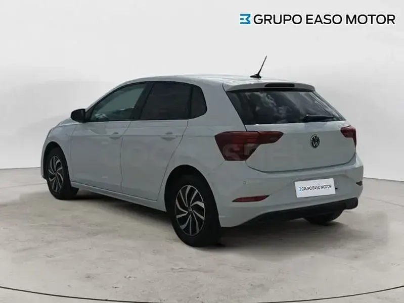 Usado VW Polo Life 95 CV (69 kW) 2023 Blanco Utilitario