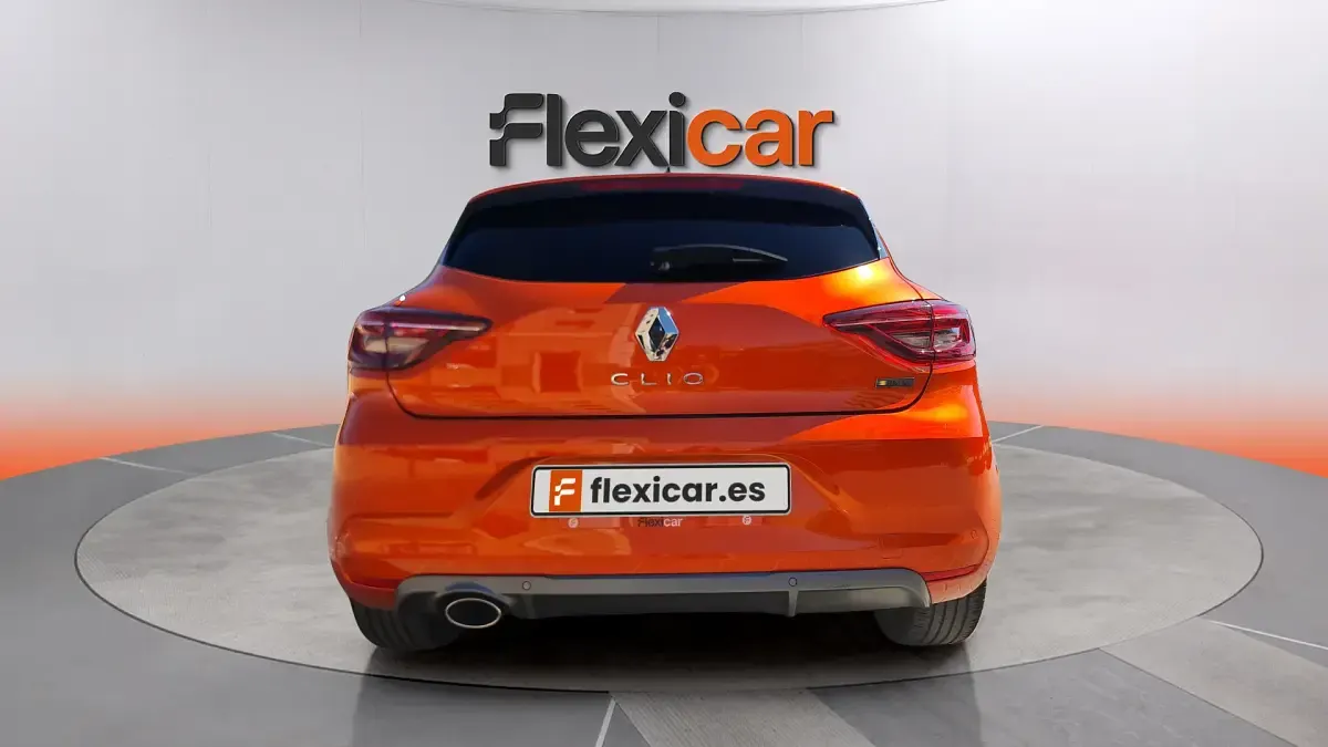 Usado Renault Clio IV RS Line 100 CV (73 kW) 2019 Naranja Berlina