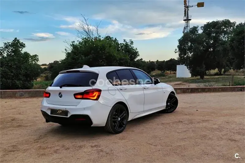Usado BMW 118 Shadowline 136 CV (100 kW) 2019 Blanco Utilitario