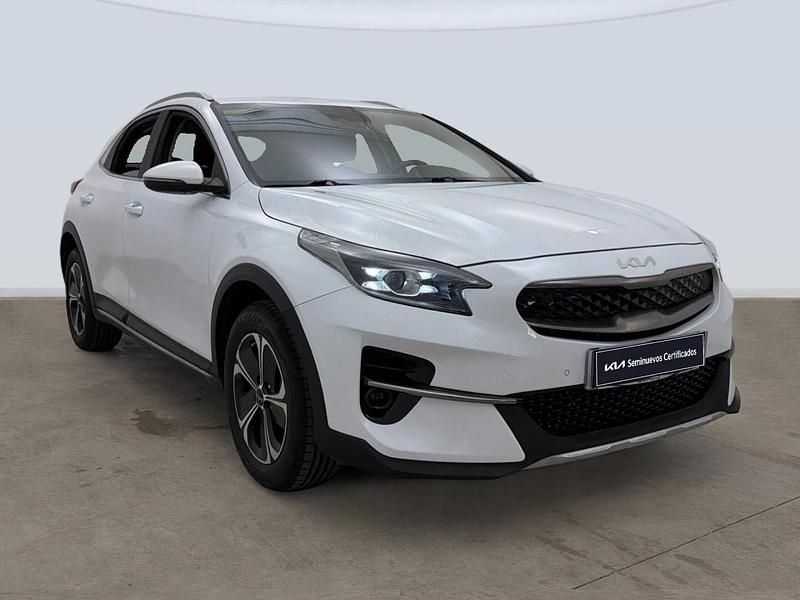 Usado Kia XCeed 141 CV (103 kW) 2022 Blanco SUV