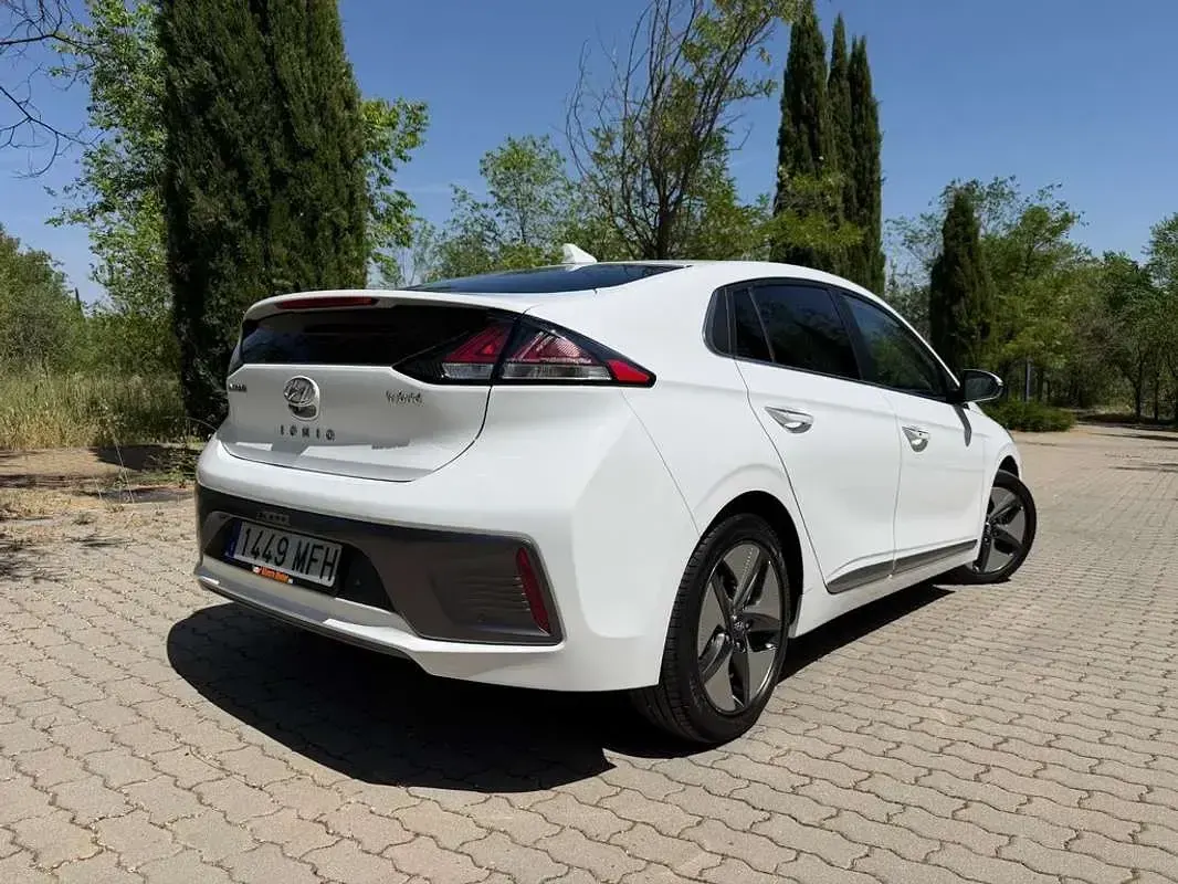 Usado Hyundai Ioniq 141 CV (103 kW) 2023 Blanco Utilitario