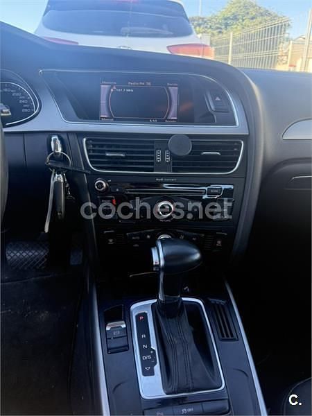 Usado Audi A4 143 CV (105 kW) 2012 Gris / plata Berlina
