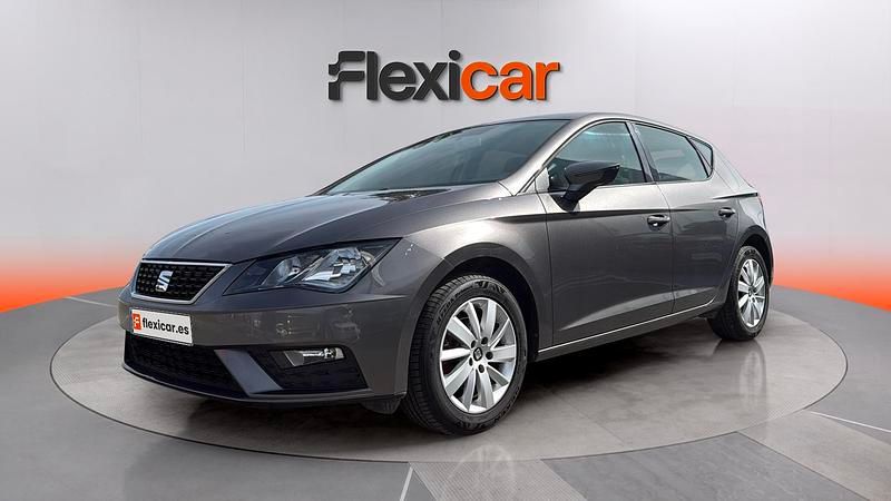 Usado Seat Leon Reference 110 CV (80 kW) 2017 Gris Berlina