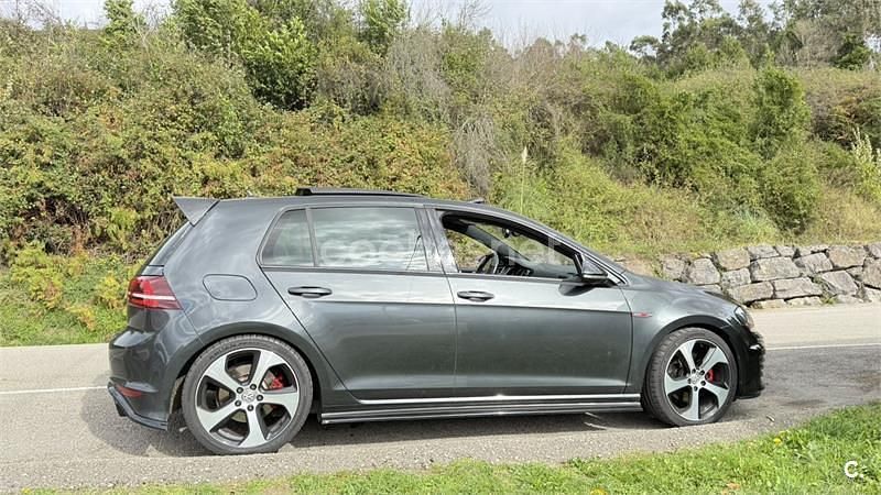 Usado VW Golf VII GTI 220 CV (161 kW) 2015 Gris / plata Berlina