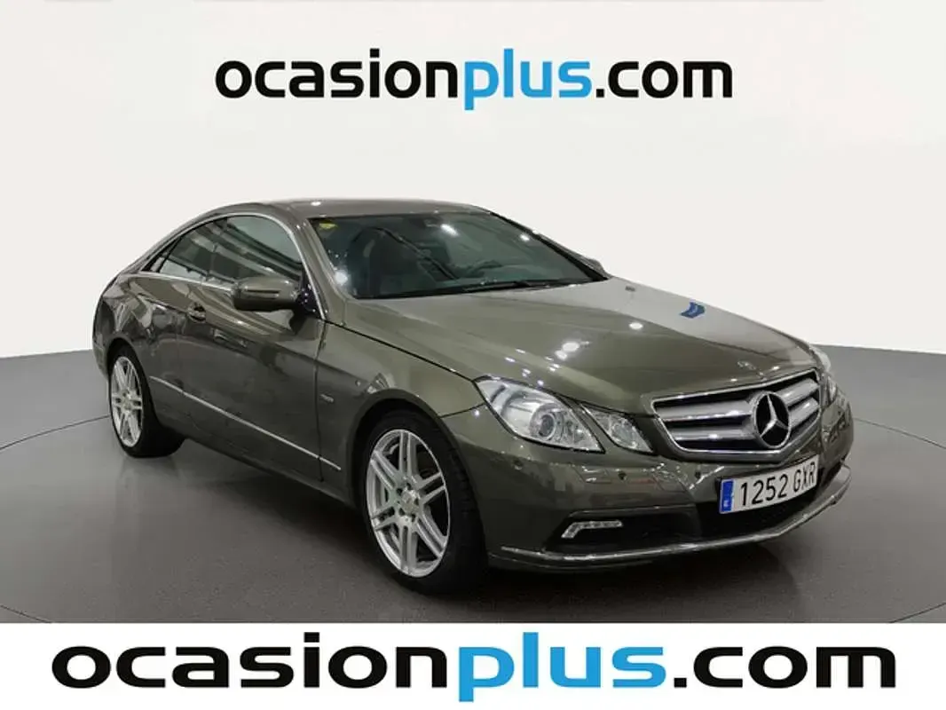 Usado Mercedes E350 231 CV (169 kW) 2009 Gris Coupe
