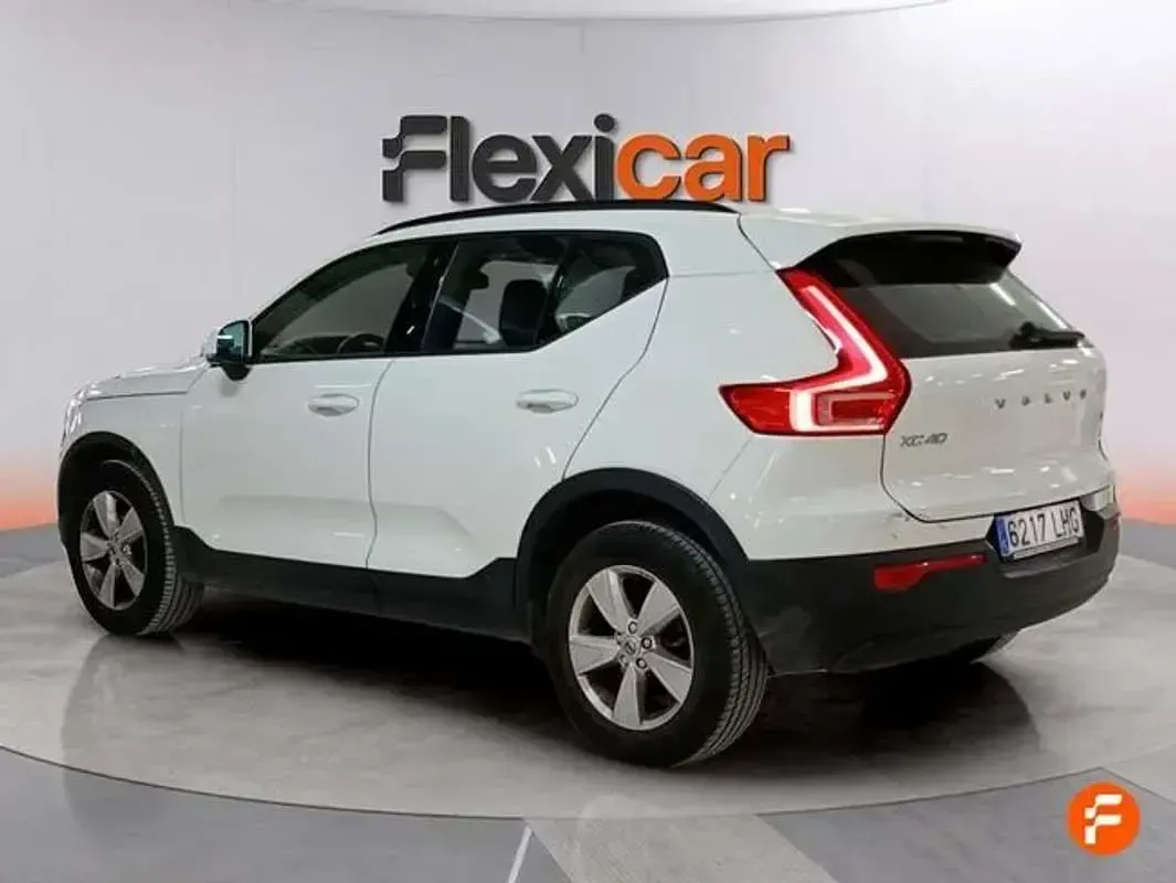 Usado Volvo XC40 150 CV (110 kW) 2020 Blanco SUV