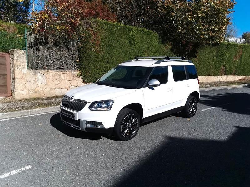 Blanco Usado 2016 Skoda Yeti Ambition SUV | 13.500 € (Precio justo) - Imagen 1/4
