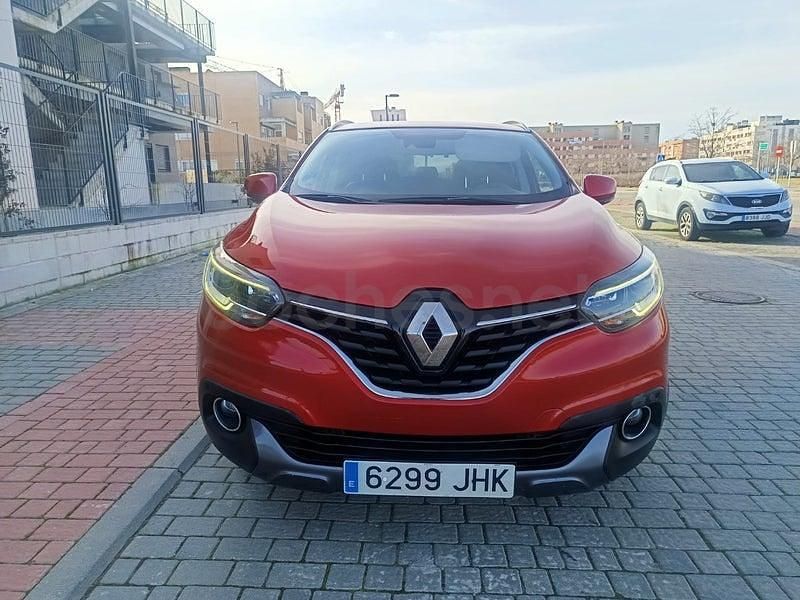 Usado Renault Kadjar Zen 130 CV (95 kW) 2015 Rojo SUV