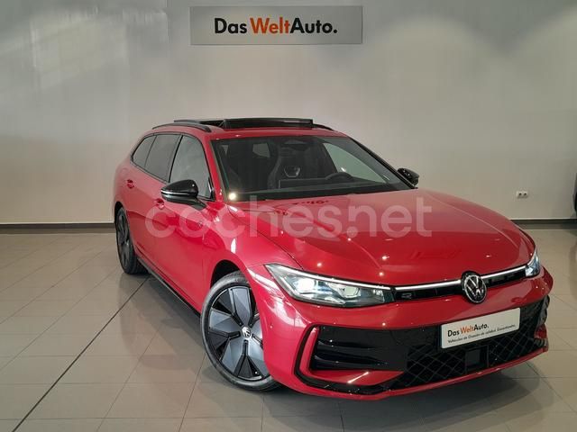 Rojo Usado 2024 VW Passat R-line Familiar | 37.100 € - Imagen 1/4