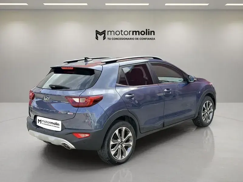 Usado Kia Stonic 120 CV (88 kW) 2019 Azul SUV