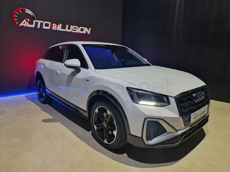 Usado Audi Q2 S-Line 150 CV (110 kW) 2022 Blanco SUV