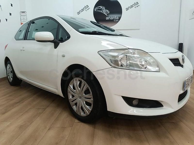 Usado Toyota Auris Luna 124 CV (91 kW) 2008 Blanco Utilitario