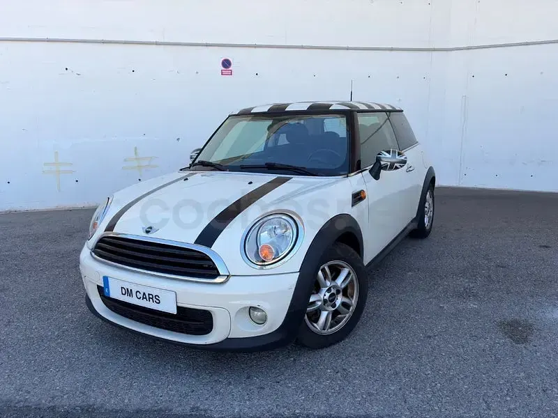 Usado Mini Cooper D 112 CV (82 kW) 2012 Blanco Utilitario