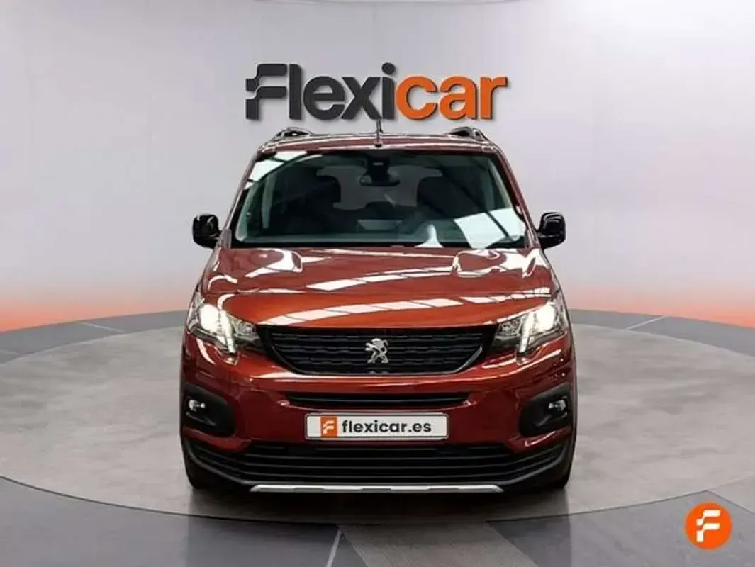 Usado Peugeot Rifter GT-line 131 CV (96 kW) 2020 Marrón Monovolumen
