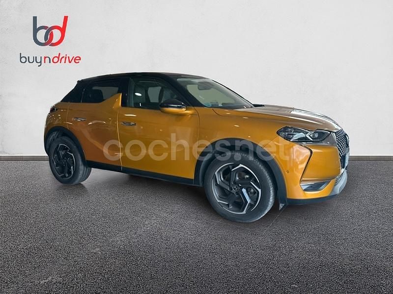 Usado DS Automobiles DS3 Crossback Grand Chic 130 CV (95 kW) 2020 Amarillo SUV