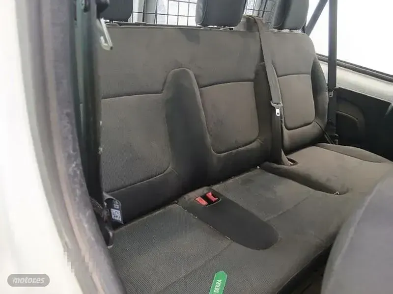 Usado Renault Trafic 145 CV (106 kW) 2021 Blanco Monovolumen