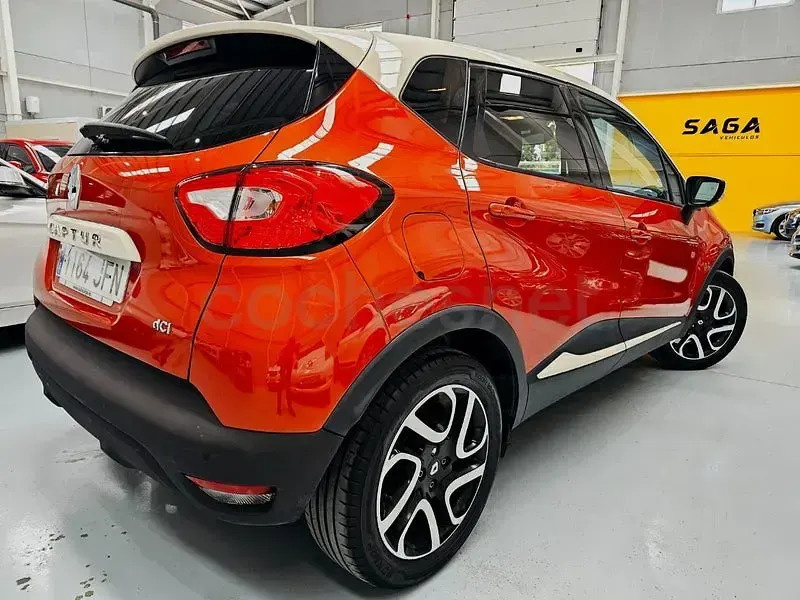 Usado Renault Captur Zen 90 CV (66 kW) 2015 Naranja SUV