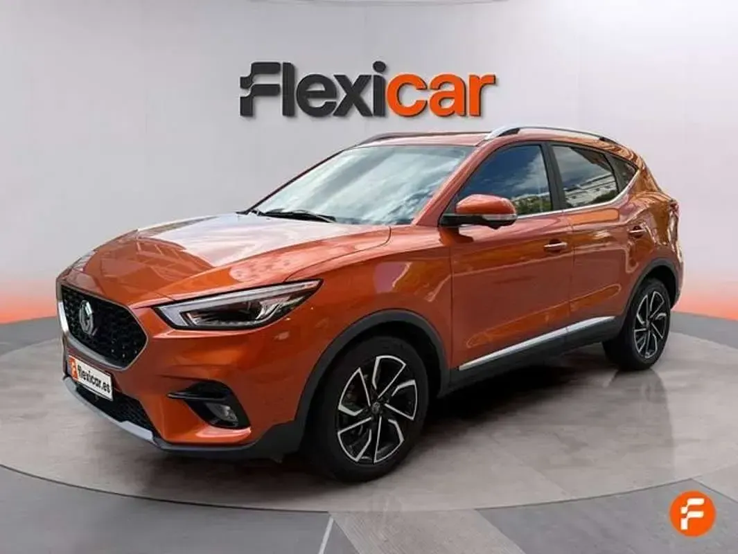 Usado MG ZS Luxury 106 CV (77 kW) 2022 Naranja SUV