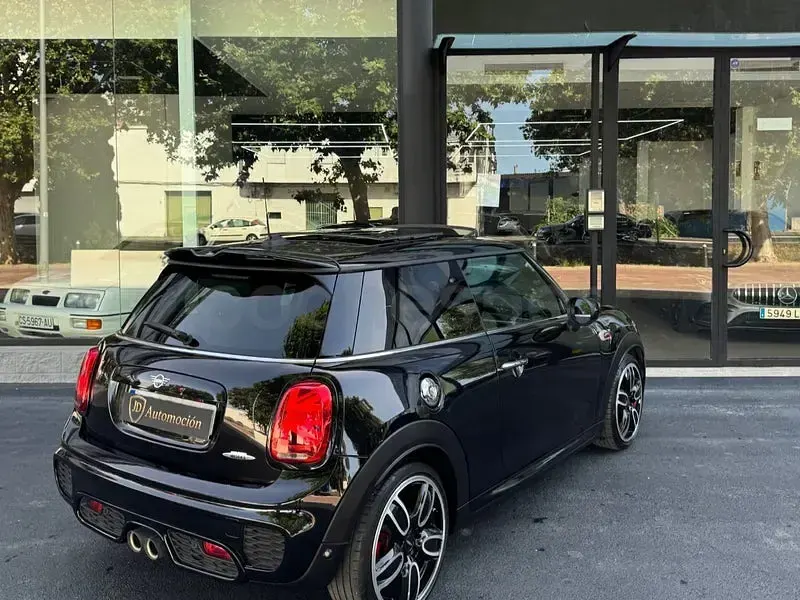 Usado Mini John Cooper Works 231 CV (169 kW) 2020 Negro Utilitario