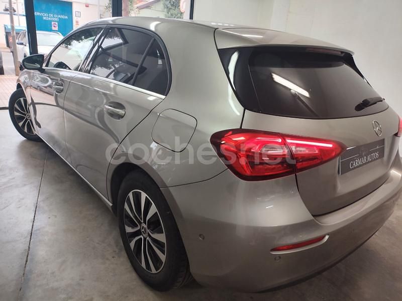 Usado Mercedes A200 163 CV (119 kW) 2020 Gris / plata Berlina