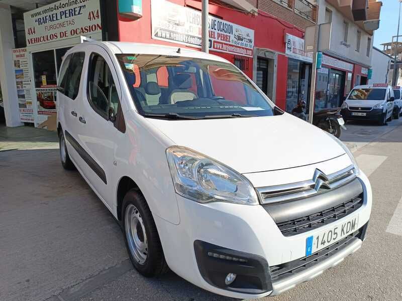 Blanco Usado 2017 Citroën Berlingo Live Monovolumen | 8500 € (Precio justo) - Imagen 1/4