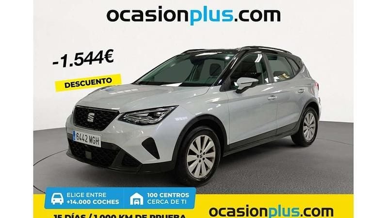 Plateado Usado 2023 Seat Arona Style SUV | 15.446 € (Super precio) - Imagen 1/4