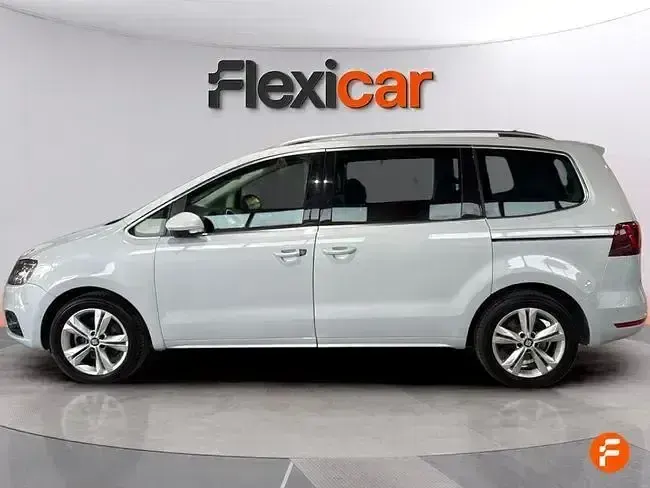 Usado Seat Alhambra Style 150 CV (110 kW) 2022 Blanco Monovolumen