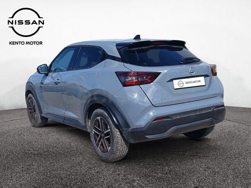 Usado Nissan Juke N-Connecta 114 CV (83 kW) 2025 Gris / plata SUV