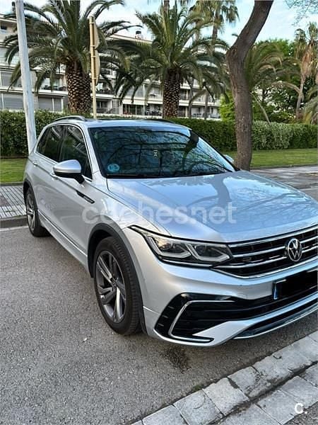 Usado VW Tiguan R-line 150 CV (110 kW) 2021 Gris / plata SUV