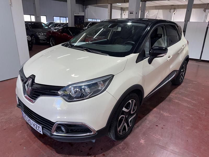 Usado Renault Captur Zen 90 CV (66 kW) 2014 Blanco SUV