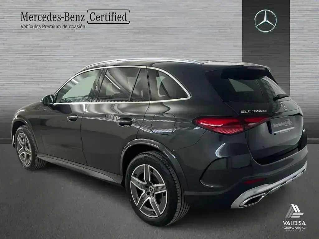 Usado Mercedes GLC300de 333 CV (244 kW) 2026 Gris SUV